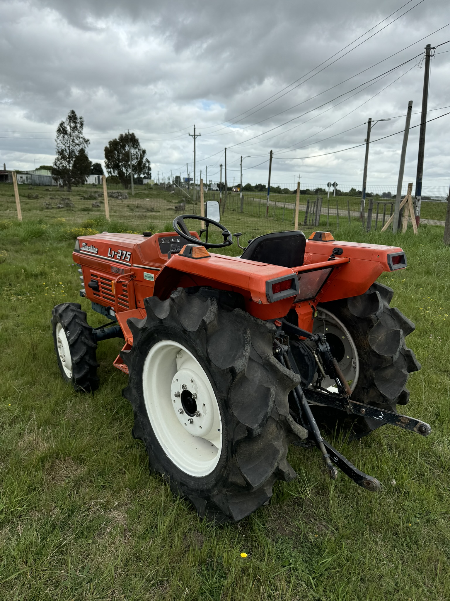 TRACTOR KUBOTA SUNSHINE L1-275 - 30HP