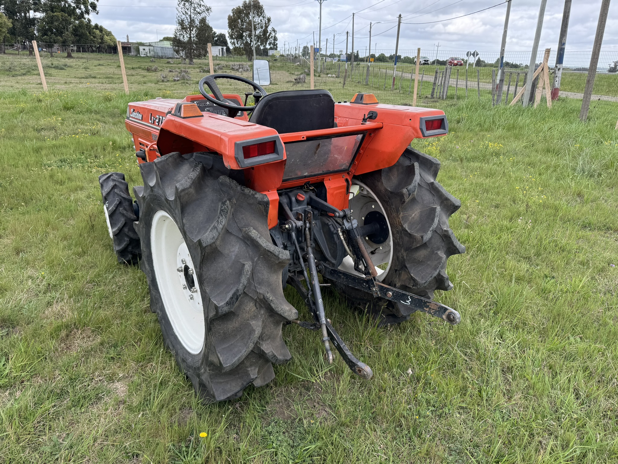 TRACTOR KUBOTA SUNSHINE L1-275 - 30HP