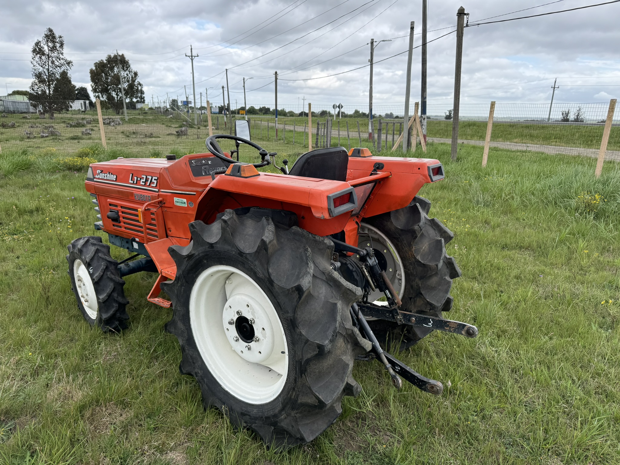 TRACTOR KUBOTA SUNSHINE L1-275 - 30HP