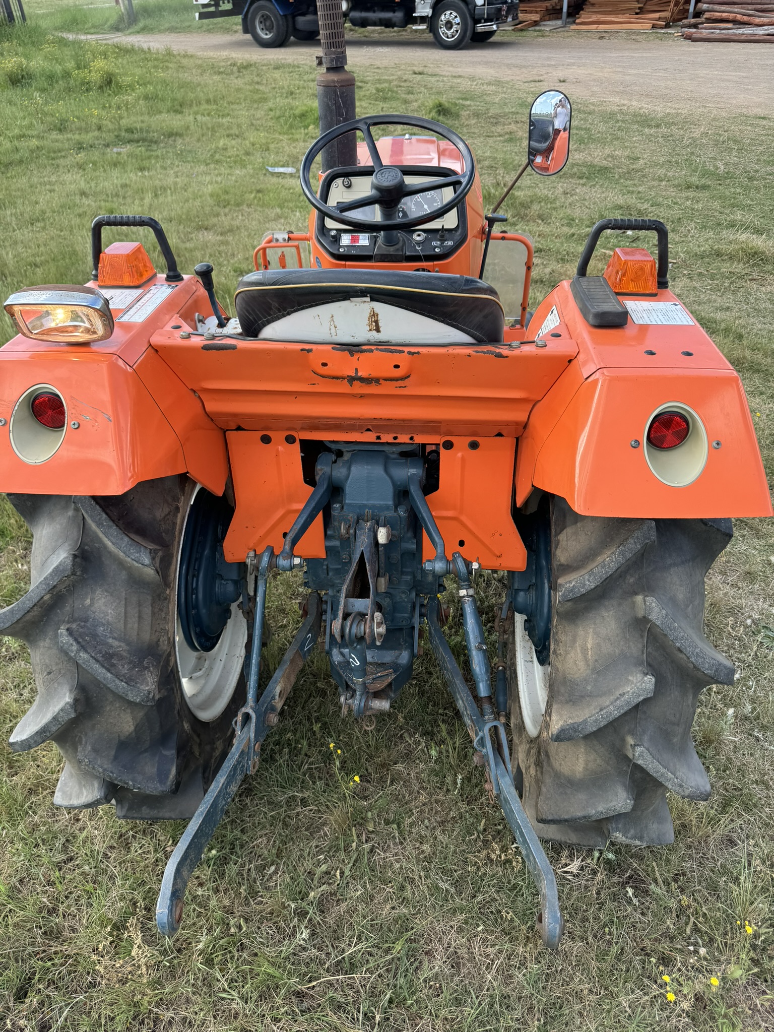 TRACTOR KUBOTA  L2002 - 20HP - 650hrs