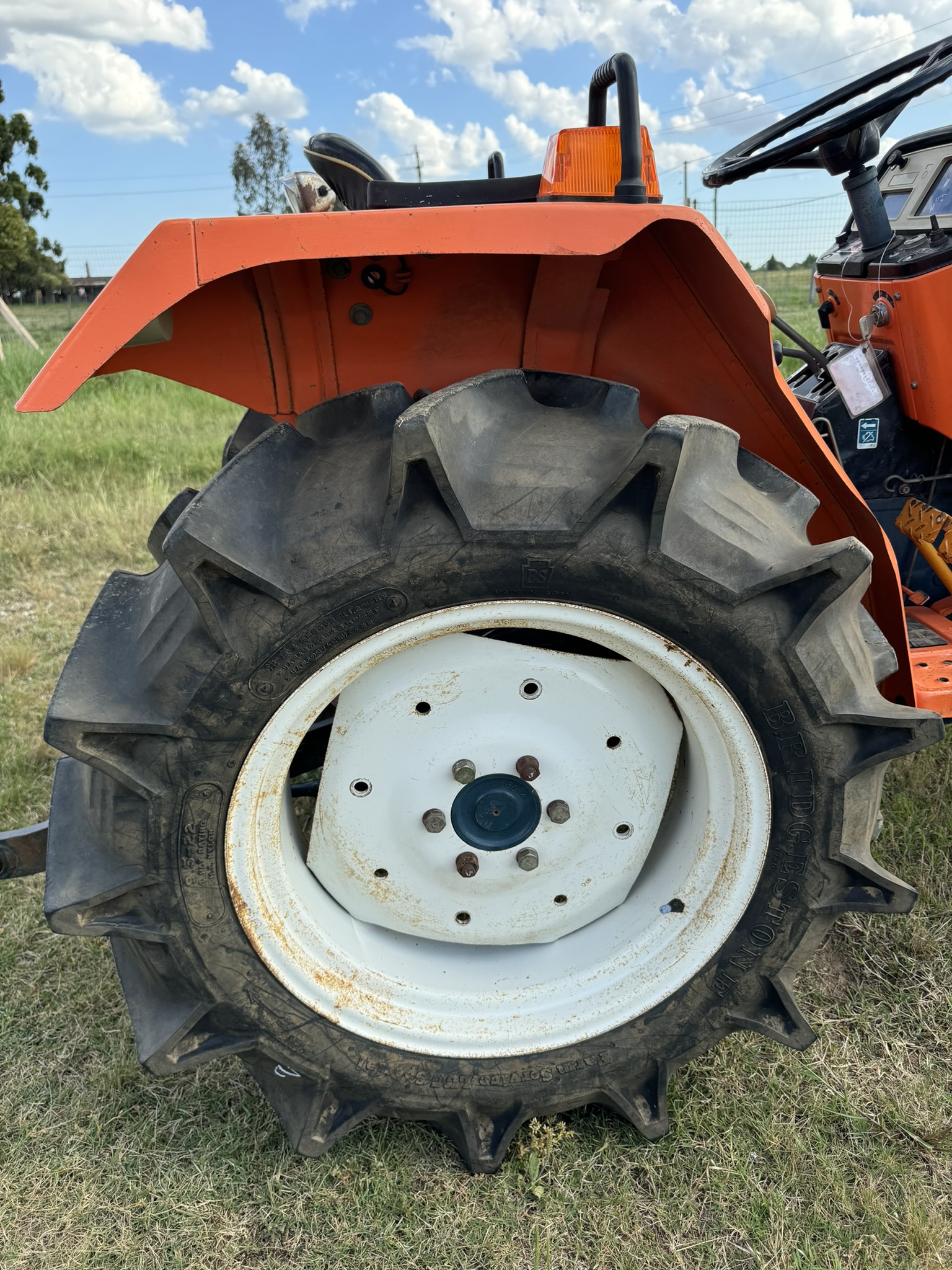 TRACTOR KUBOTA  L2002 - 20HP - 650hrs